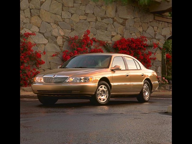 BUY LINCOLN CONTINENTAL 2001, Autocash Staging